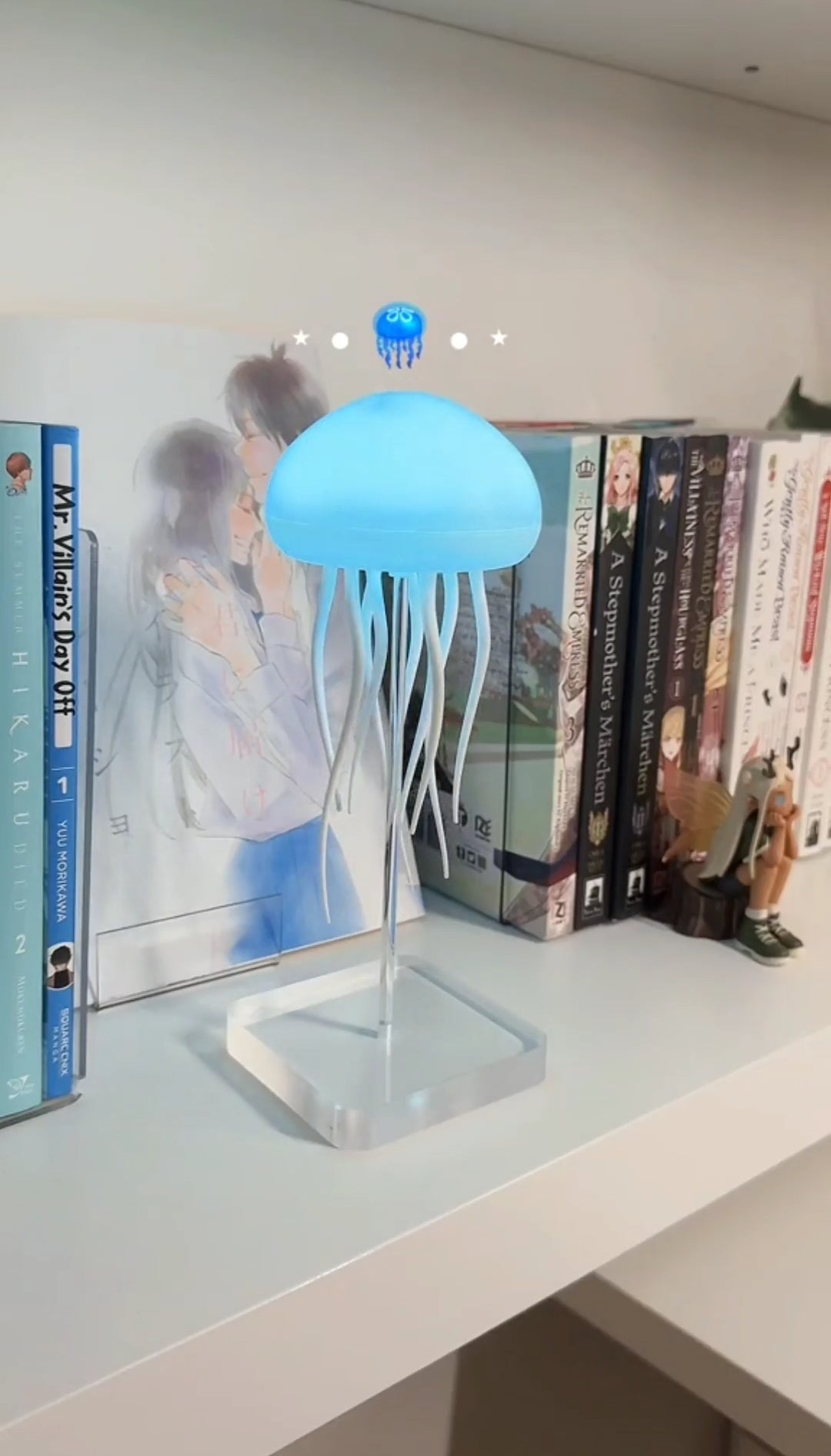 Enchanting Jellyfish Mood Lamp - LED Night Light for Bedside & Desk Decor