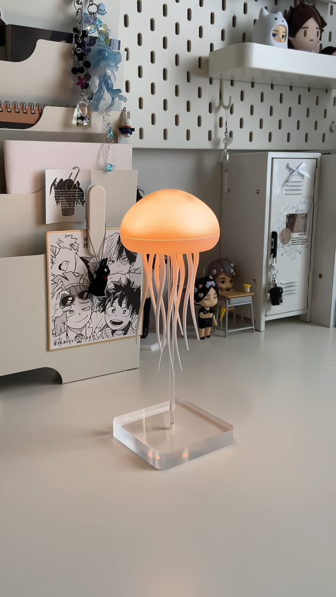 Enchanting Jellyfish Mood Lamp - LED Night Light for Bedside & Desk Decor